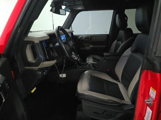 Used 2021 Ford Bronco Wildtrak image 3