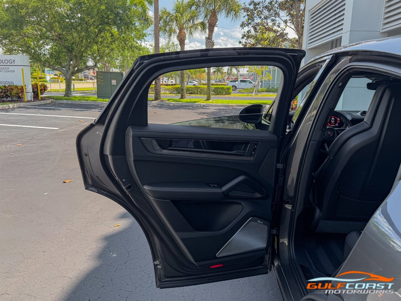 Used 2026 Porsche Cayenne GTS image 33