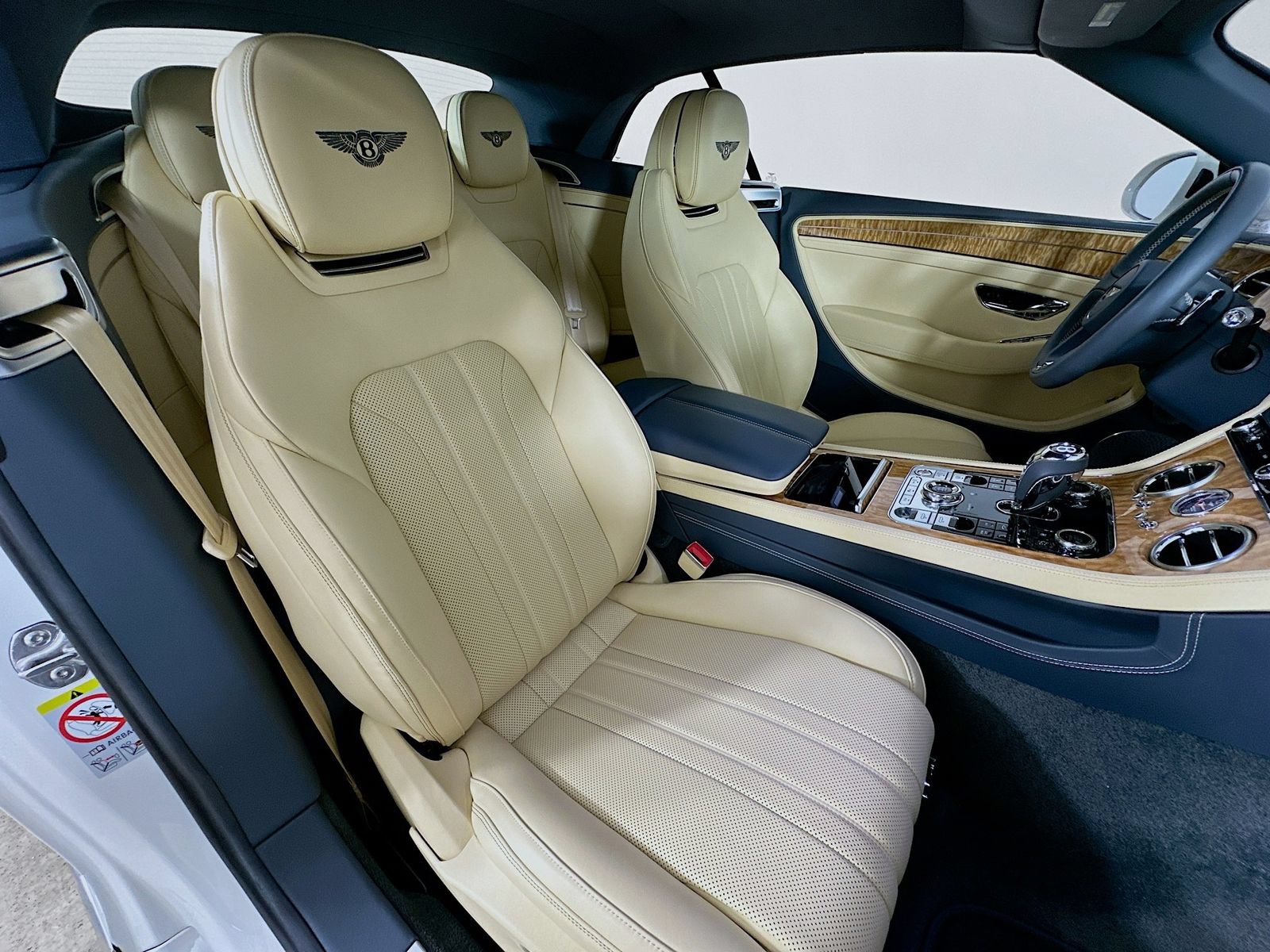 Used 2020 Bentley Continental GT AWD/4WD image 46