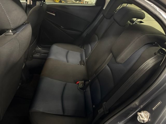 Used 2019 Toyota Yaris LE FWD image 21