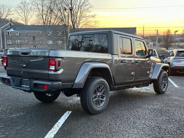 New 2026 Jeep Gladiator Sport AWD/4WD image 4