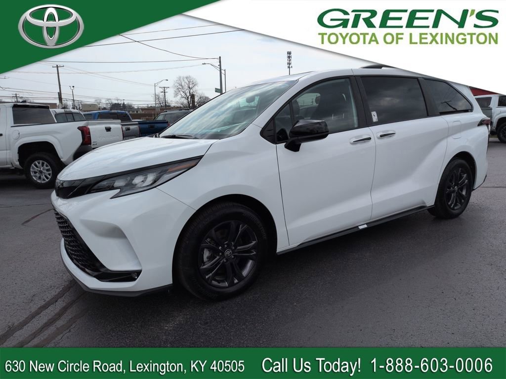 Used 2025 Toyota Sienna XSE w/ XSE Plus Package image 1