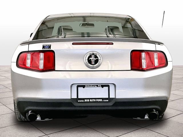 Used 2012 Ford Mustang Premium RWD image 4