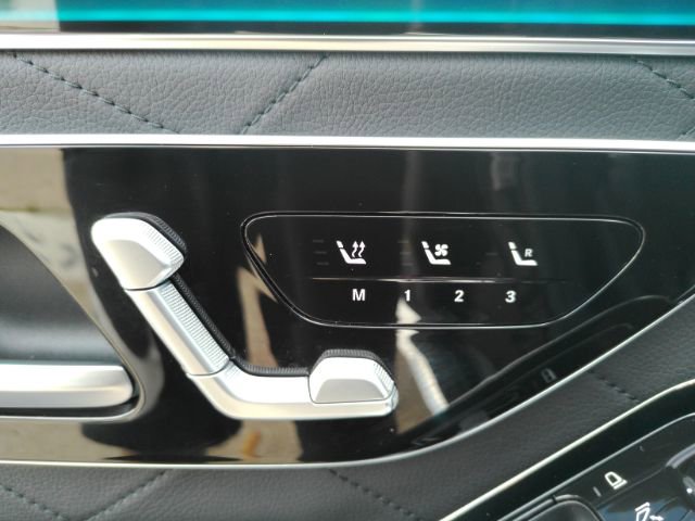 Used 2021 Mercedes-Benz S 580 4MATIC Sedan image 17