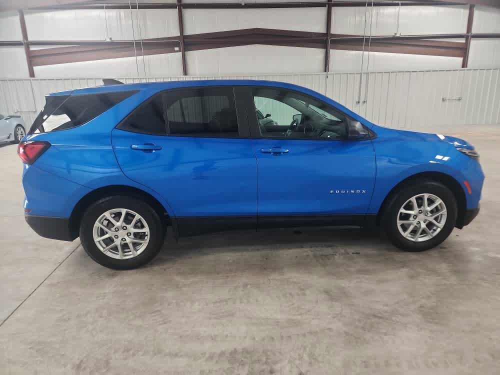Used 2024 Chevrolet Equinox LS w/ LS Convenience Package FWD image 6