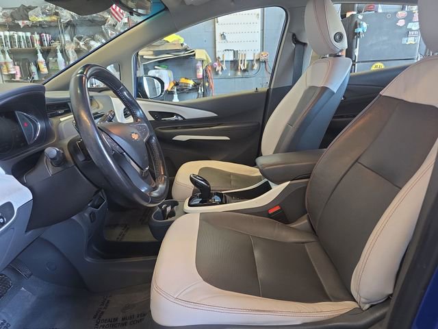 Used 2021 Chevrolet Bolt Premier w/ Infotainment Package image 18