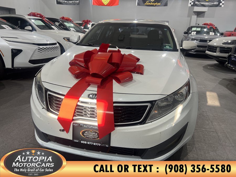 Used 2013 Kia Optima LX w/ Hybrid Convenience Pkg FWD image 1