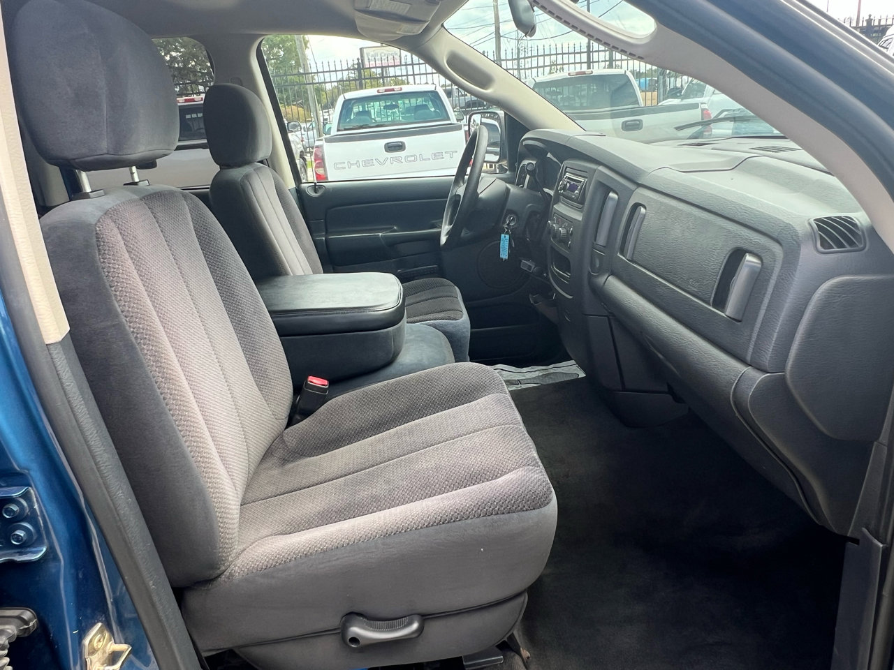 Used 2003 Dodge Ram 2500 Truck SLT image 36