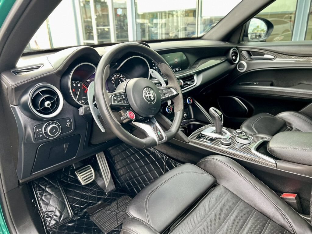 Used 2022 Alfa Romeo Stelvio Quadrifoglio w/ Active Assist Plus Package AWD/4WD image 27