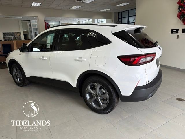 New 2026 Ford Escape ST-Line w/ Tech Pack #1 FWD image 6