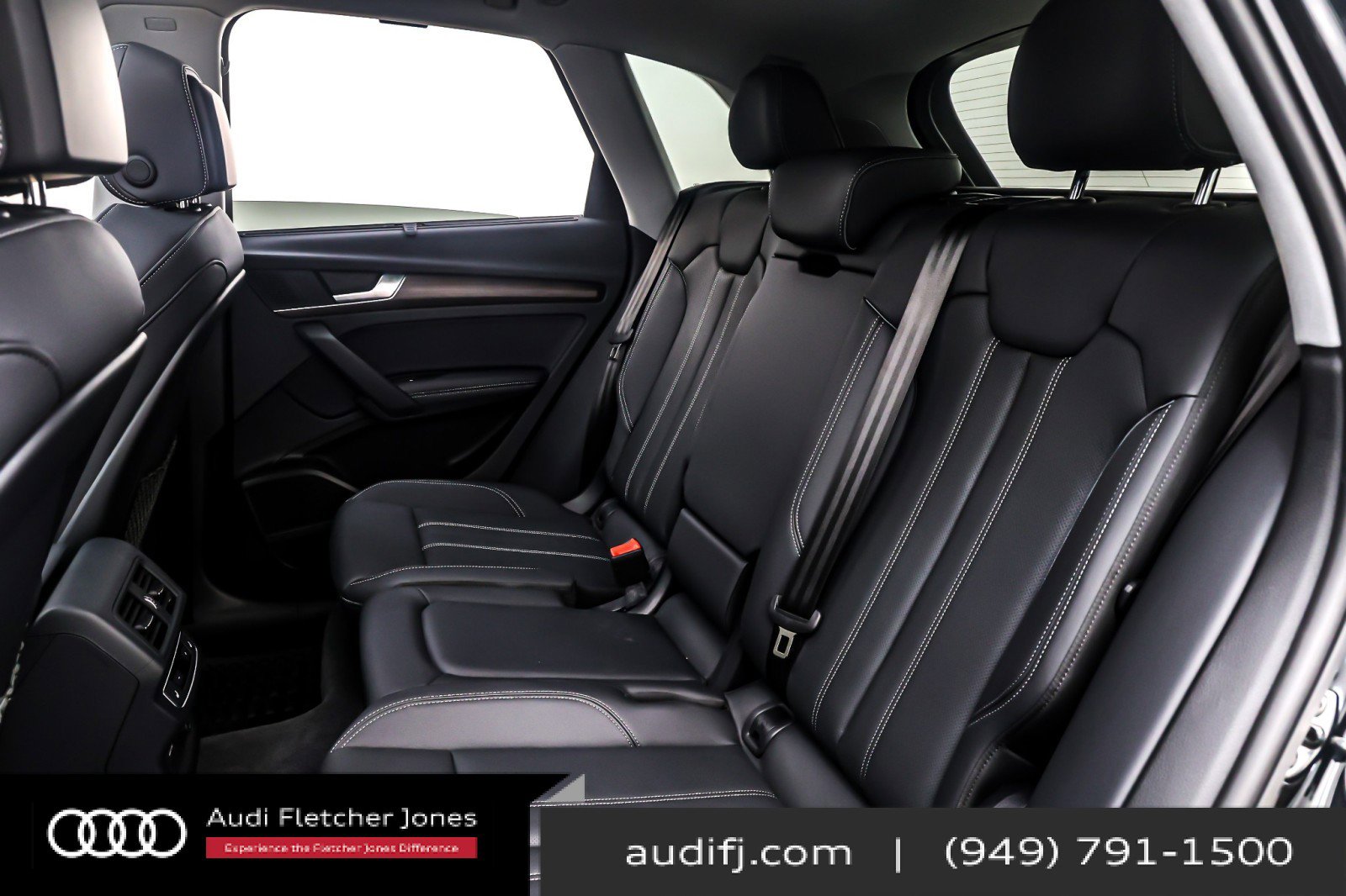 Used 2024 Audi Q5 e Prestige w/ Prestige Package image 8