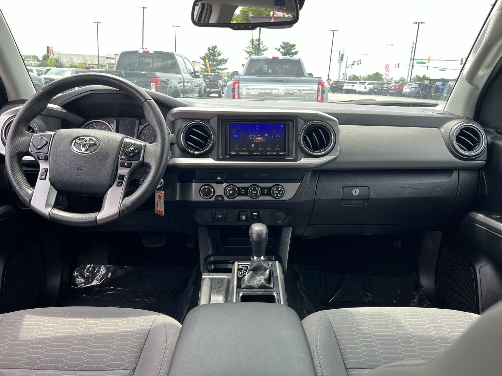 Used 2019 Toyota Tacoma SR5 AWD/4WD image 22