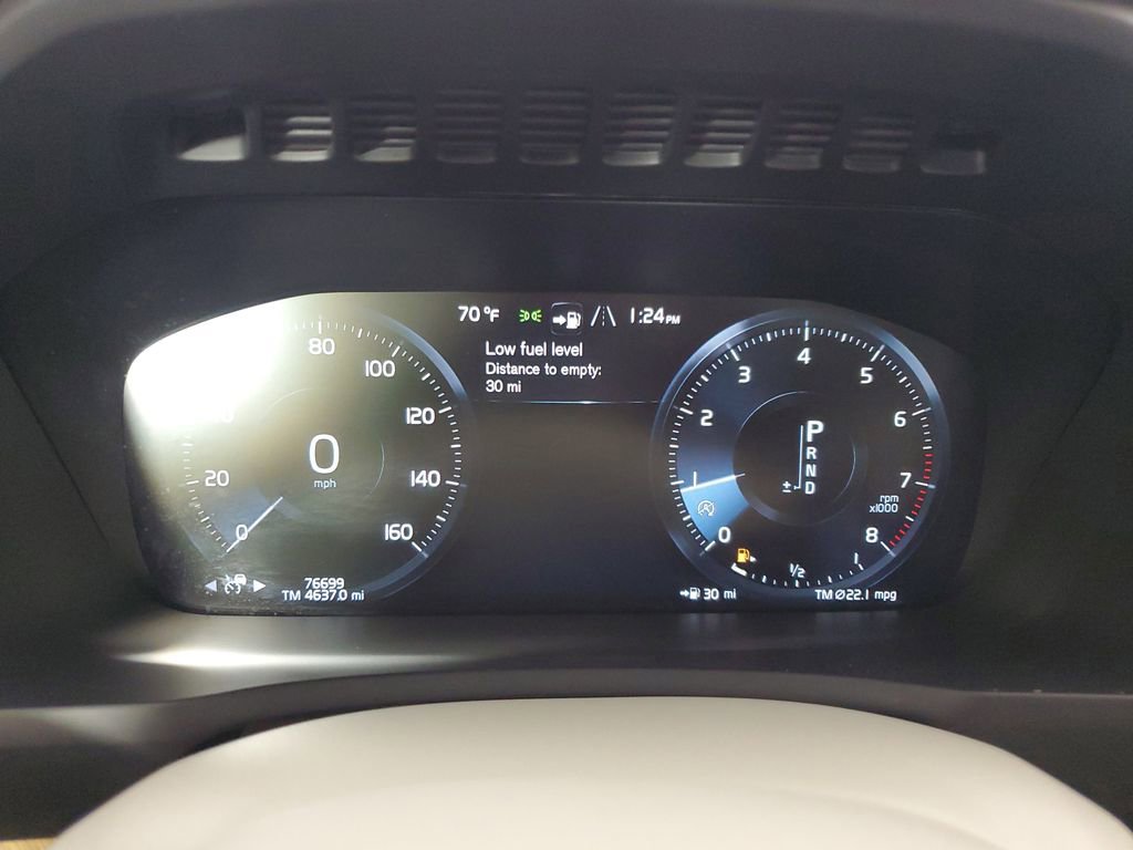 Used 2022 Volvo XC90 T5 Momentum w/ Climate Package FWD image 30