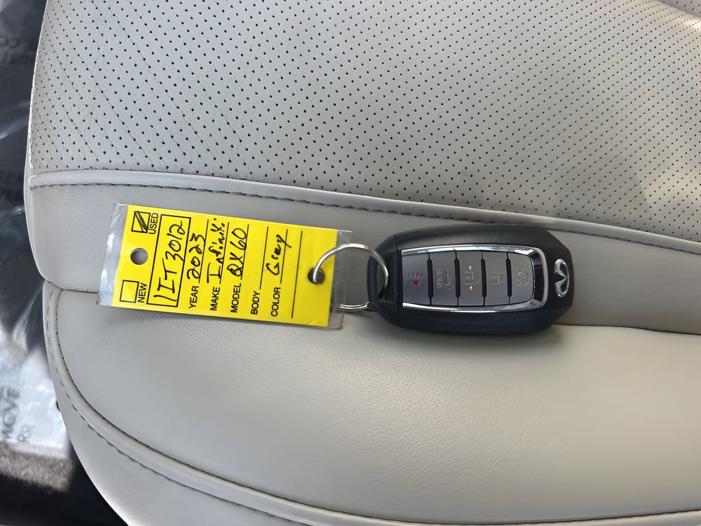 Used 2023 INFINITI QX60 Luxe image 32
