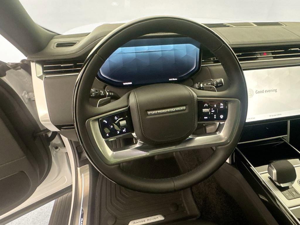 New 2026 Land Rover Range Rover Long Wheelbase SE image 10