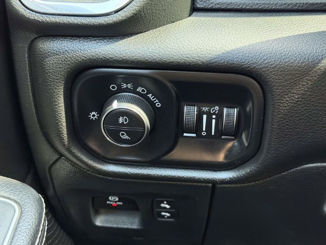 Used 2023 RAM 1500 Laramie AWD/4WD image 26
