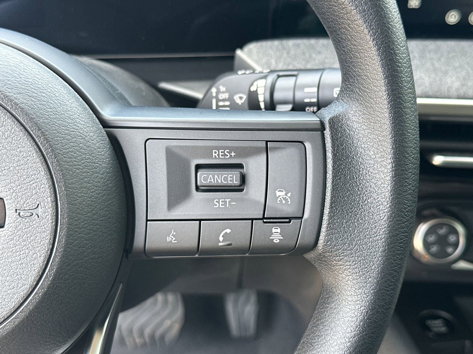 New 2026 Nissan Kicks S image 24