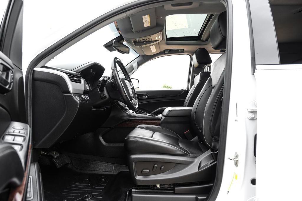 Used 2020 GMC Yukon SLT AWD/4WD image 3