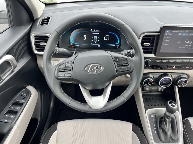 New 2026 Hyundai Venue SEL FWD image 8