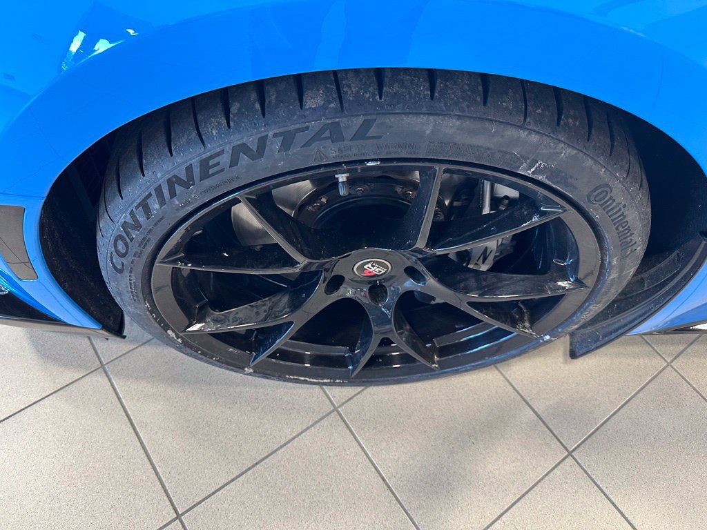 Used 2022 Chevrolet Camaro ZL1 RWD image 24