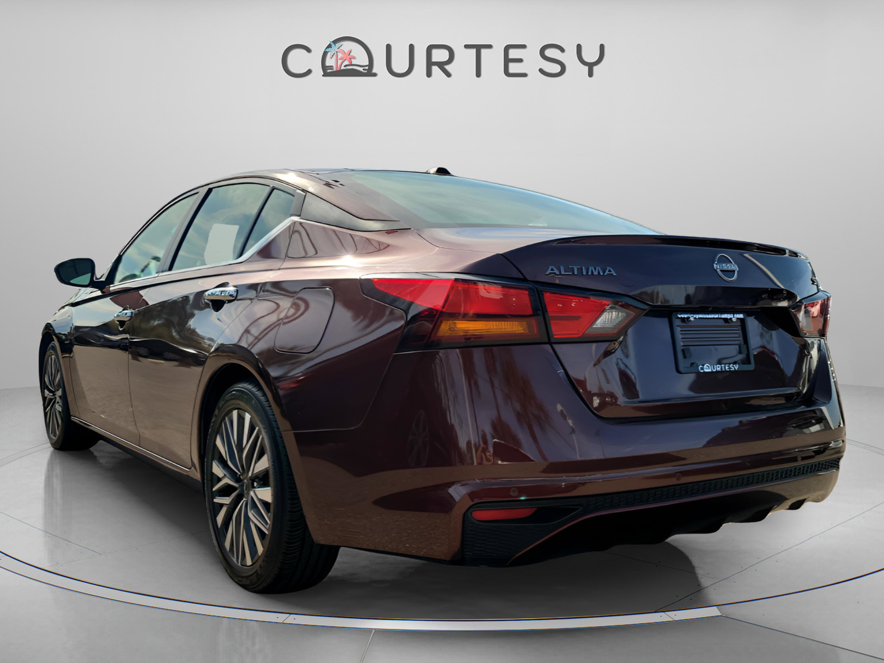 Certified 2024 Nissan Altima 2.5 SV image 5