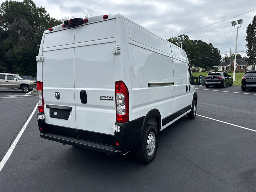Used 2023 RAM ProMaster 2500 FWD image 4