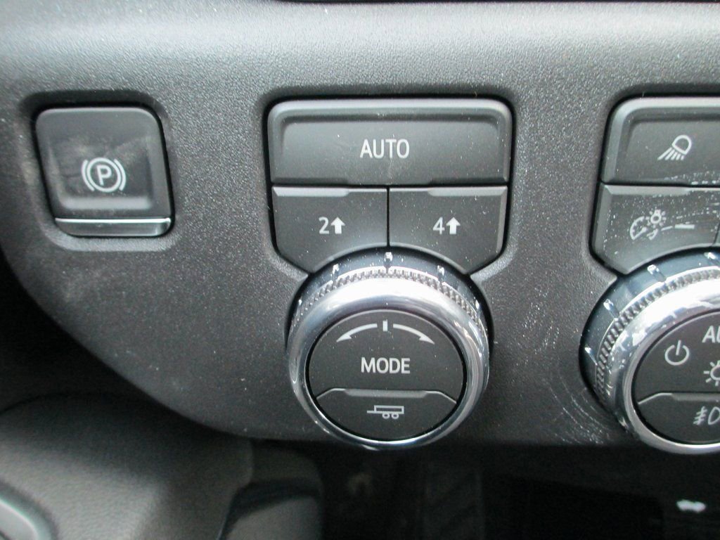 New 2026 GMC Sierra 1500 SLT w/ SLT Premium Plus Package image 17