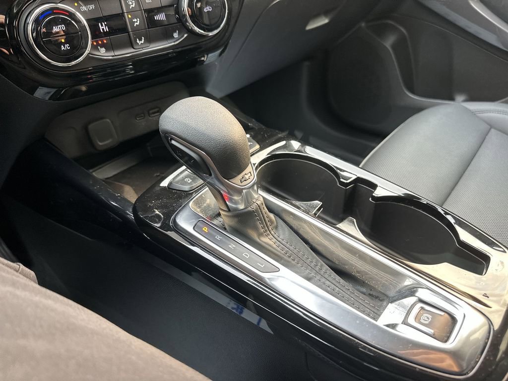 Used 2024 Chevrolet Trax ACTIV w/ Sunroof Package image 19