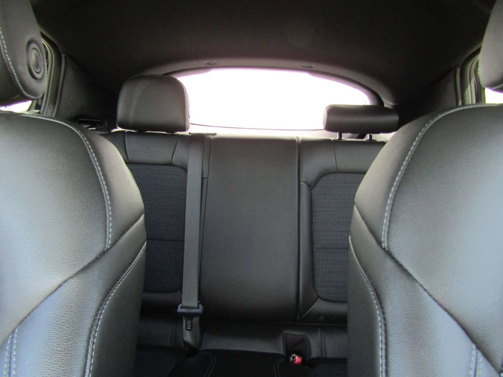 Used 2025 Buick Envista Preferred w/ Convenience I Package image 16