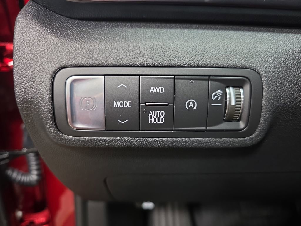 New 2026 GMC Terrain AT4 w/ LPO, Floor Liner Package image 27