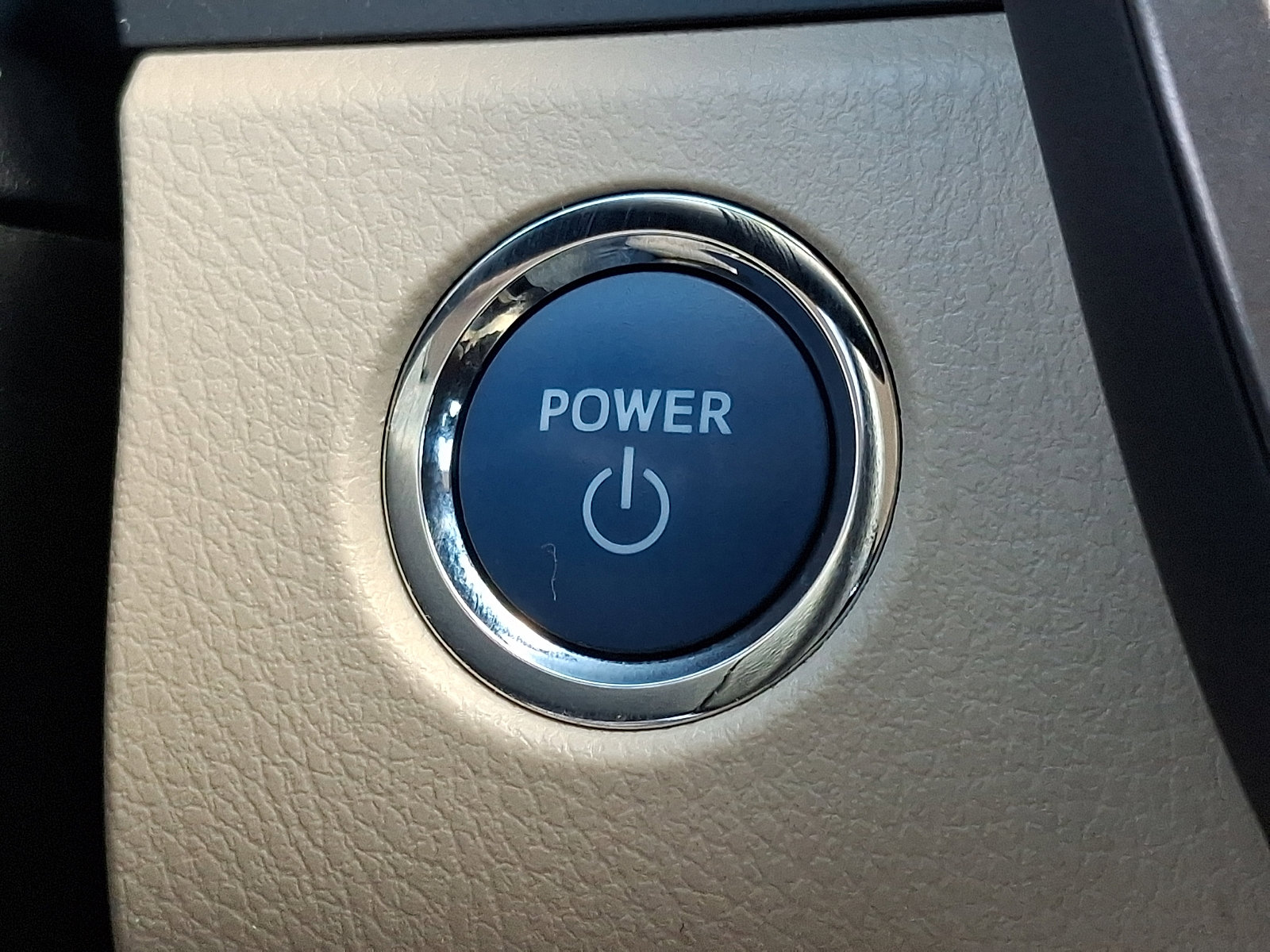 Used 2018 Toyota Camry LE image 21