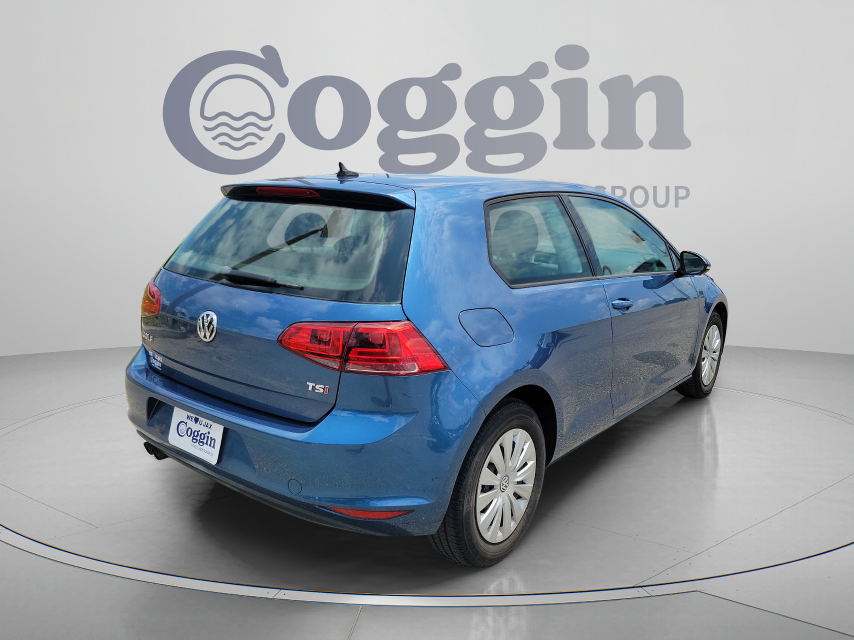 Used 2015 Volkswagen Golf S FWD image 4