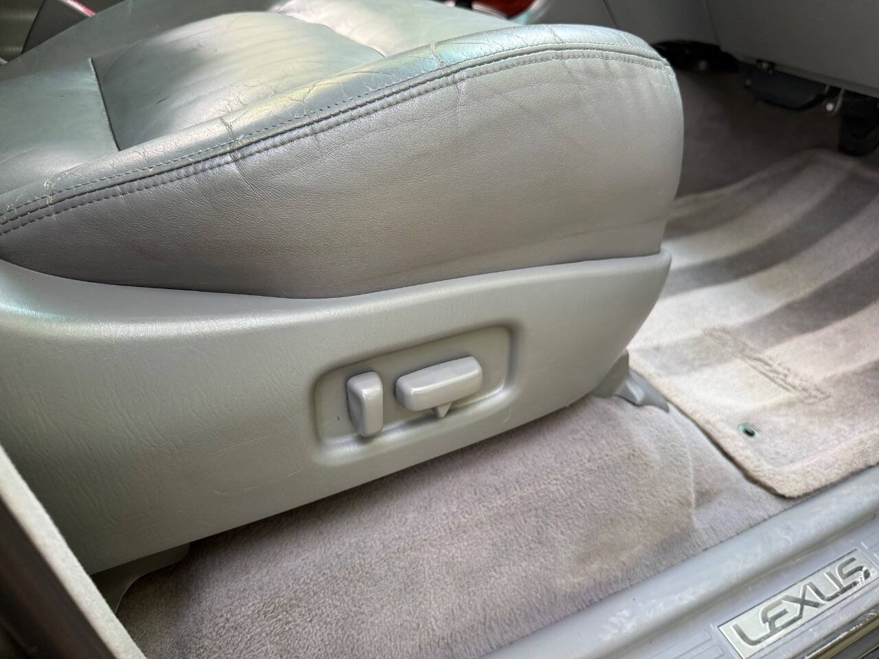 Used 2002 Lexus LX 470 4WD image 47