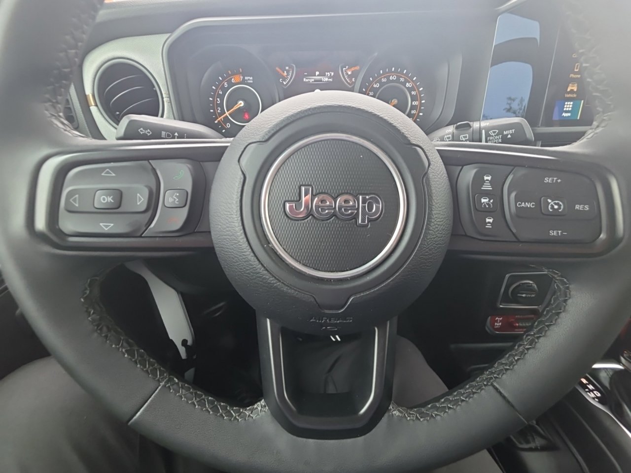 Used 2025 Jeep Wrangler Unlimited Sport AWD/4WD image 25