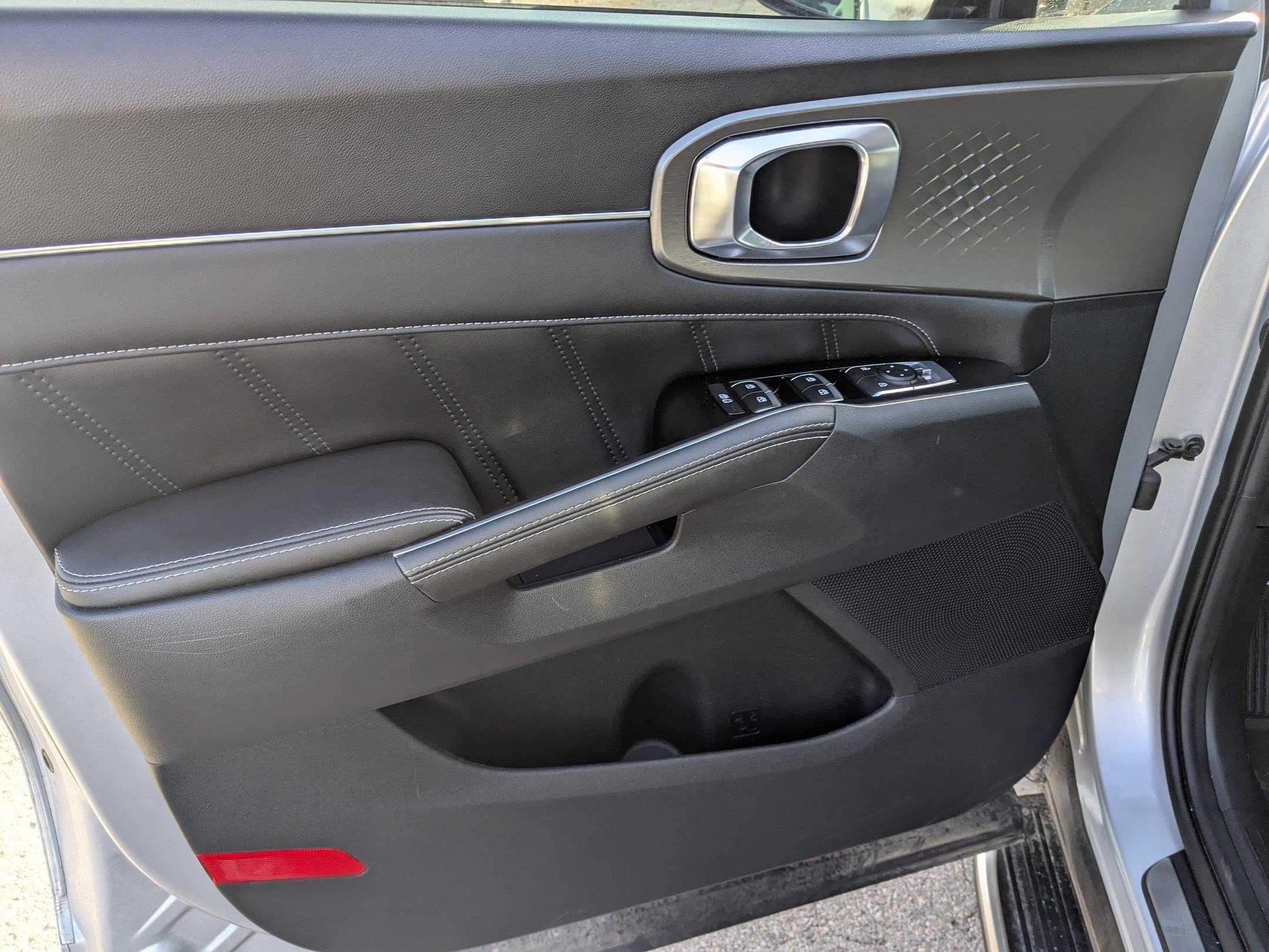 Used 2022 Kia Sorento SX image 14