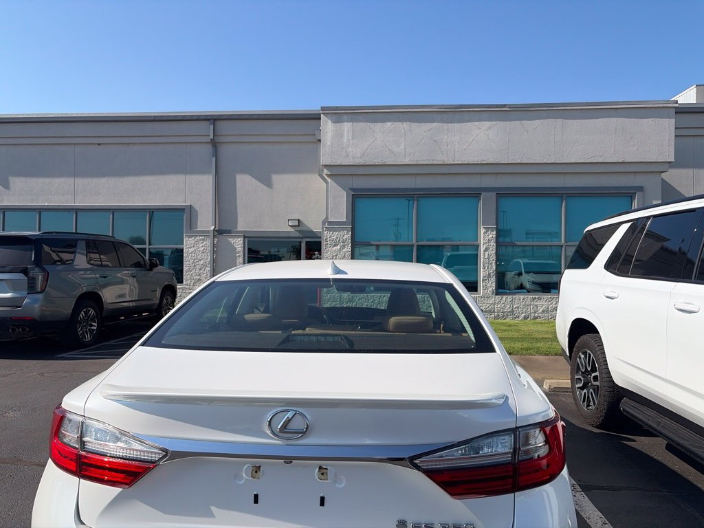Used 2018 Lexus ES 350 w/ Navigation System Package FWD image 7