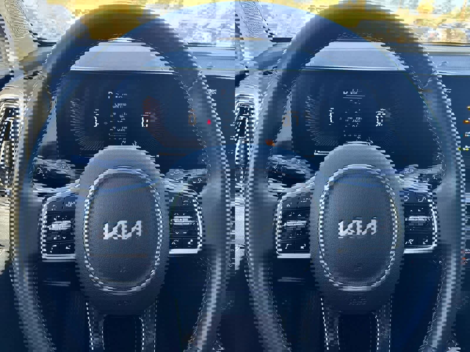 Used 2024 Kia Sorento S image 27