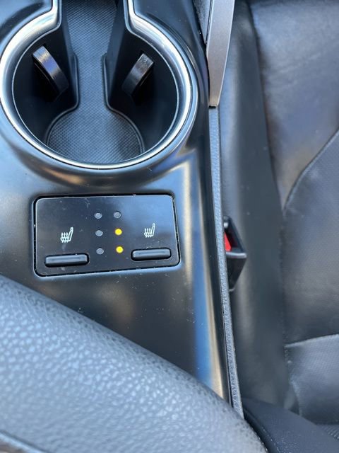 Used 2020 Toyota Camry XLE image 43