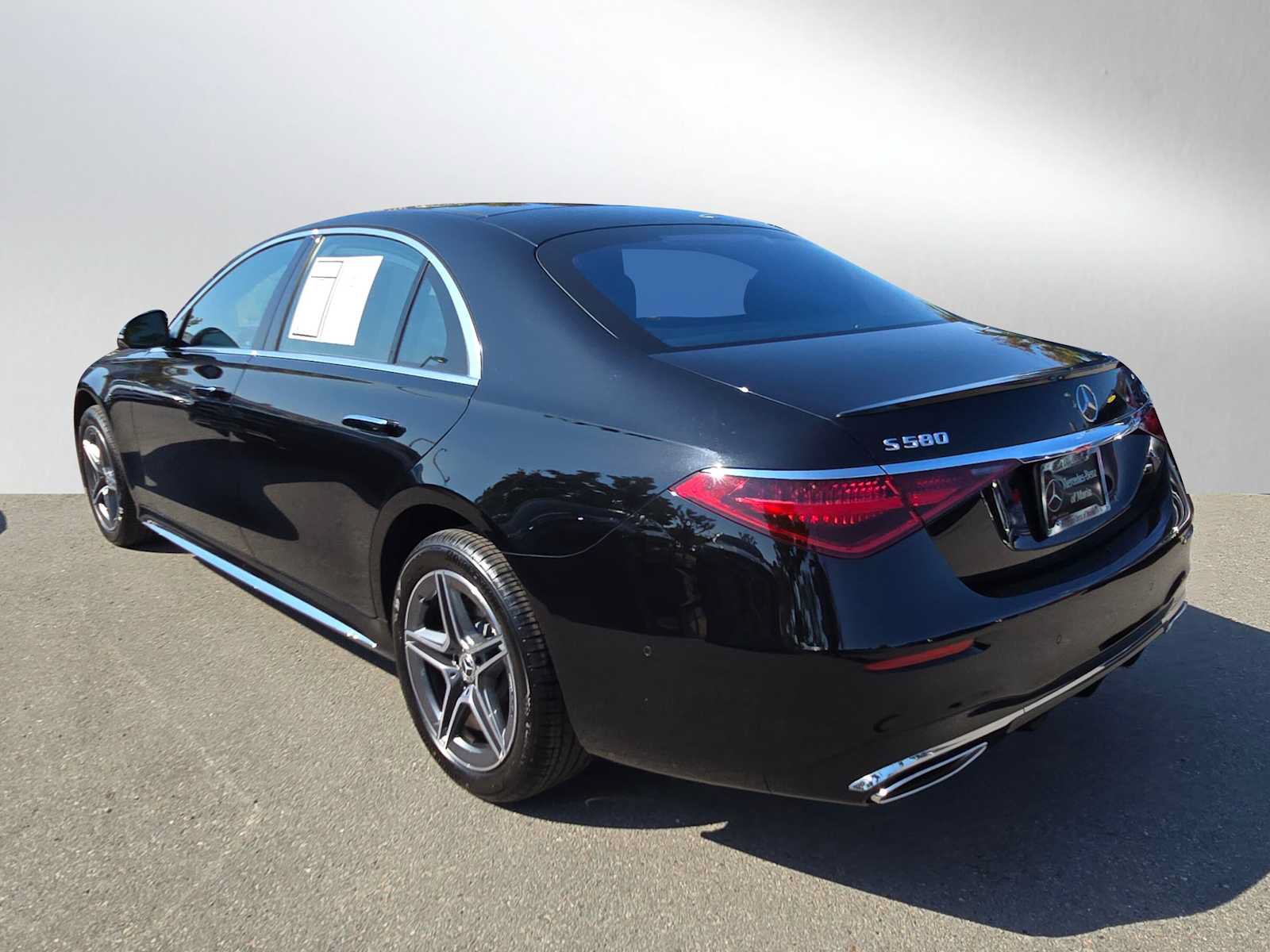 Used 2024 Mercedes-Benz S 580 4MATIC Sedan image 5