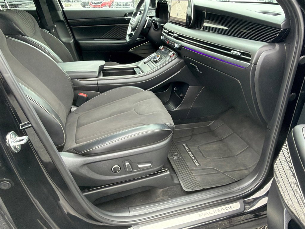 Used 2024 Hyundai Palisade Calligraphy image 13