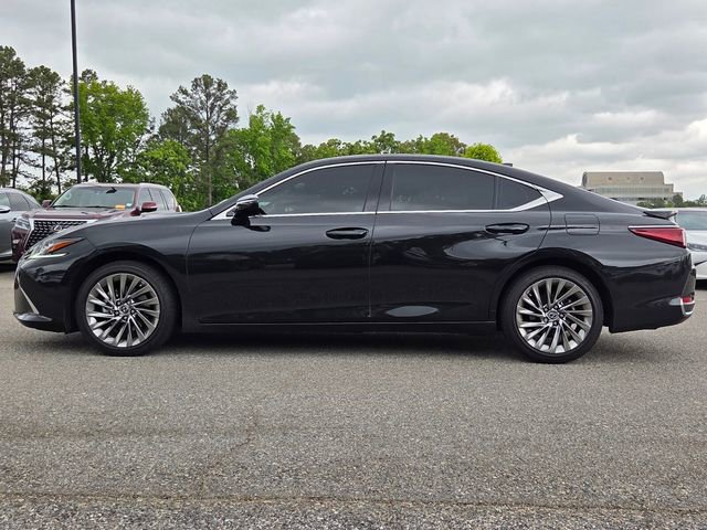 Used 2025 Lexus ES 300h Ultra Luxury w/ Accessory Package (Z1) FWD video 2