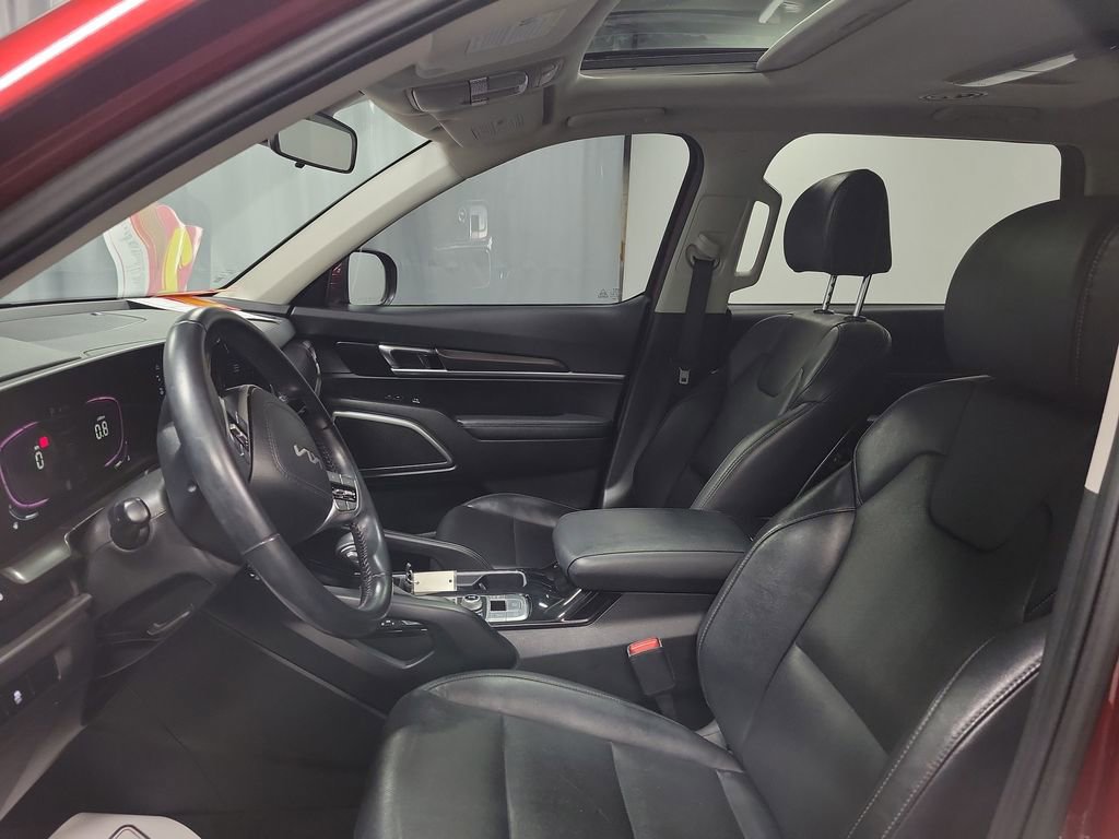 Used 2023 Kia Telluride S w/ S Sunroof Package image 12