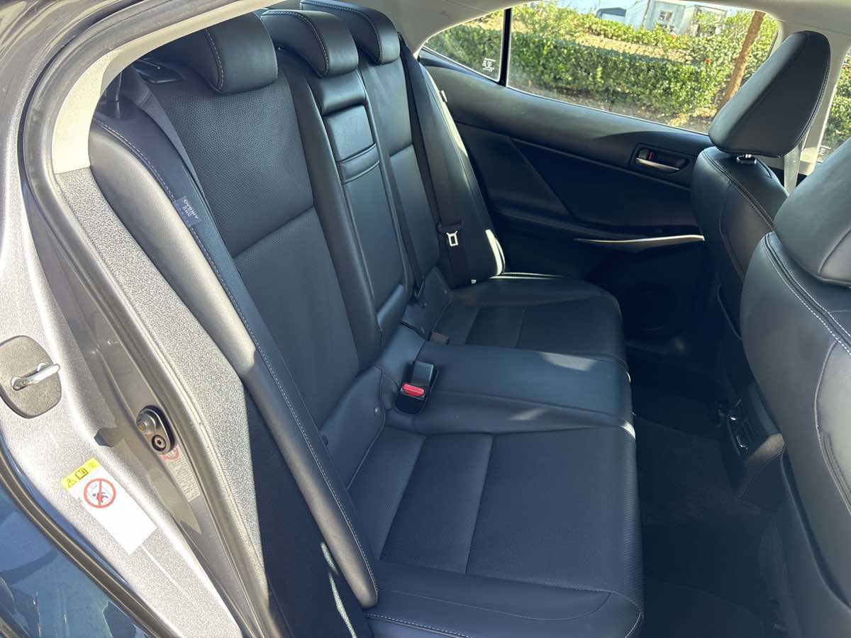Used 2017 Lexus IS 200t w/ Navigation System Package RWD image 16