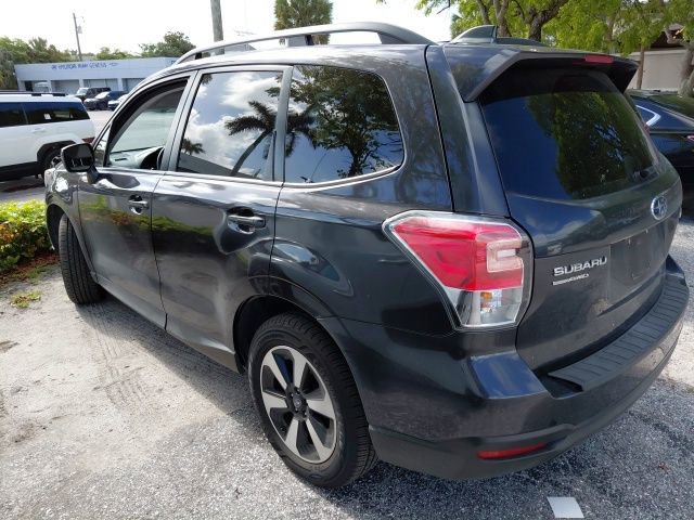 Used 2018 Subaru Forester 2.5i Premium image 4