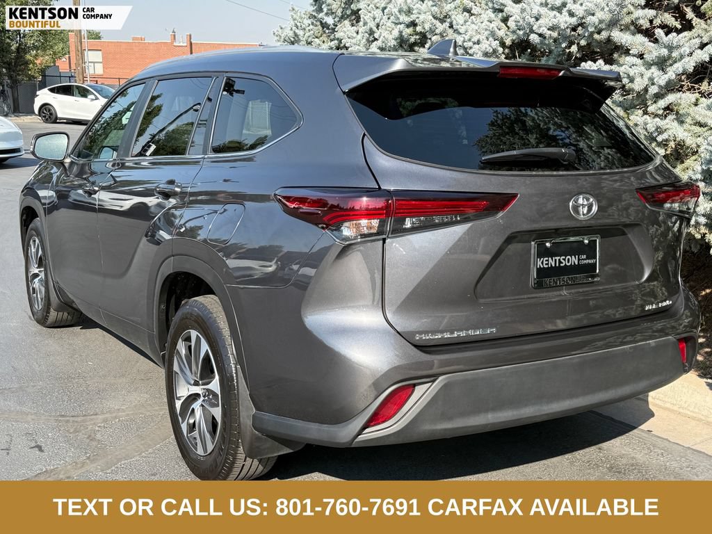 Used 2025 Toyota Highlander XLE AWD/4WD image 6