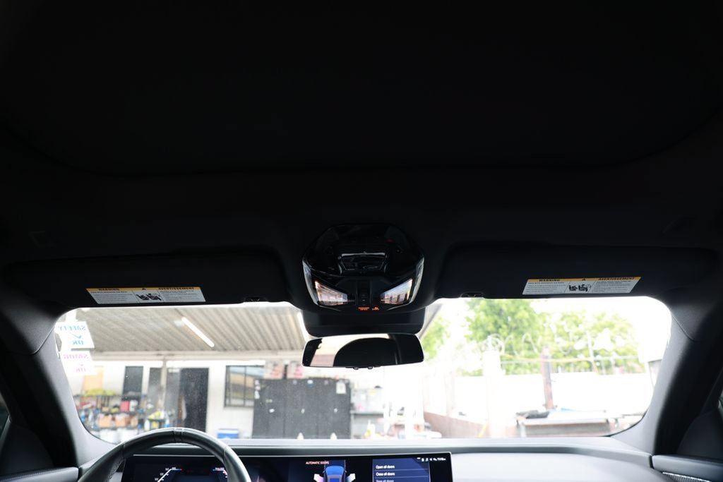 Used 2023 BMW 740i w/ Executive Package RWD image 32
