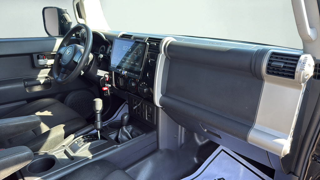 Used 2008 Toyota FJ Cruiser 4WD image 37