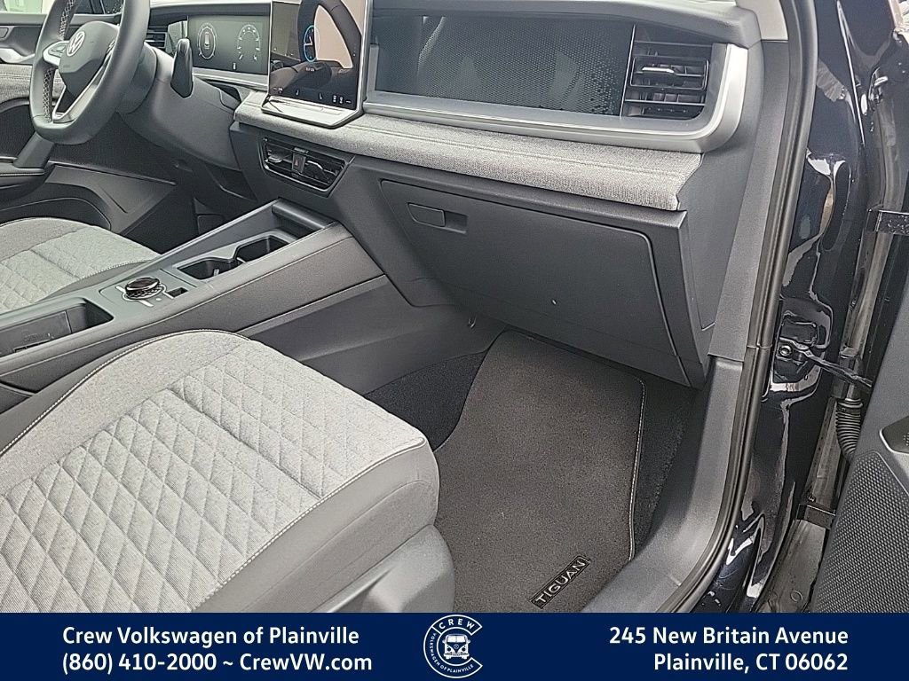 Certified 2025 Volkswagen Tiguan S image 42