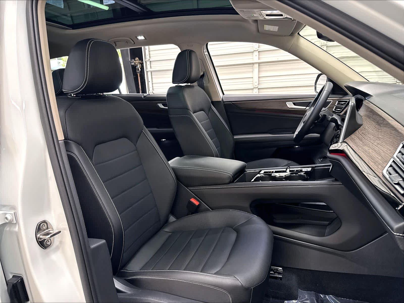 Certified 2026 Volkswagen Atlas SEL AWD/4WD image 33
