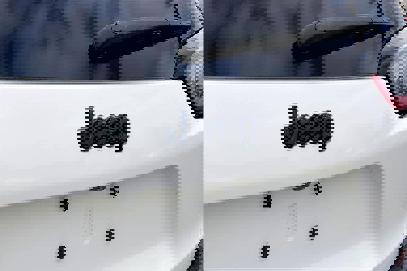 Used 2019 Jeep Cherokee Latitude Plus image 24